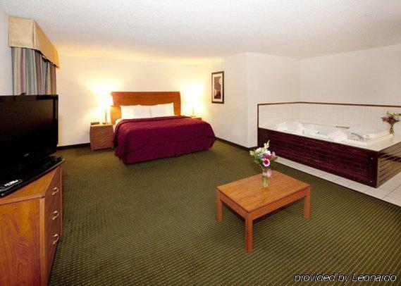 Quality Inn Denver Уестминстър Стая снимка